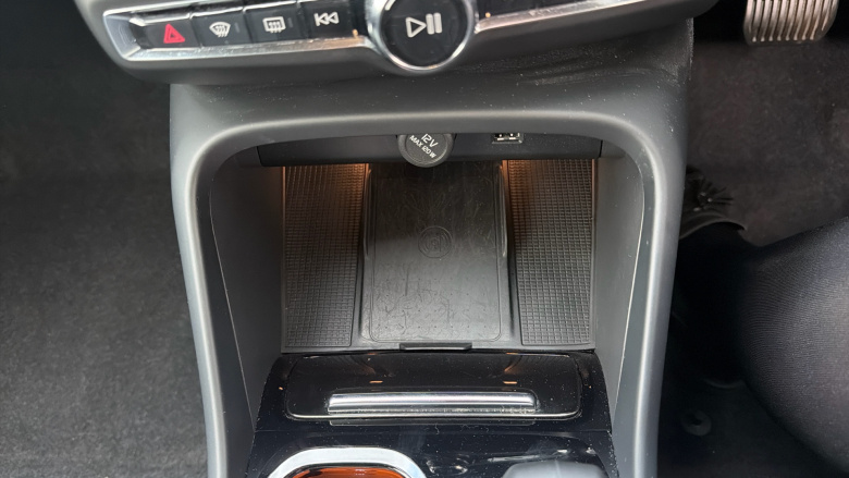 Volvo Xc40 1.5 T4 Recharge PHEV Plus Dark 5dr Auto Estate